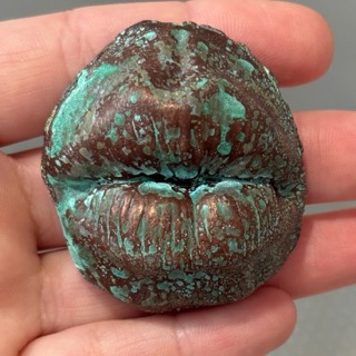 kiss